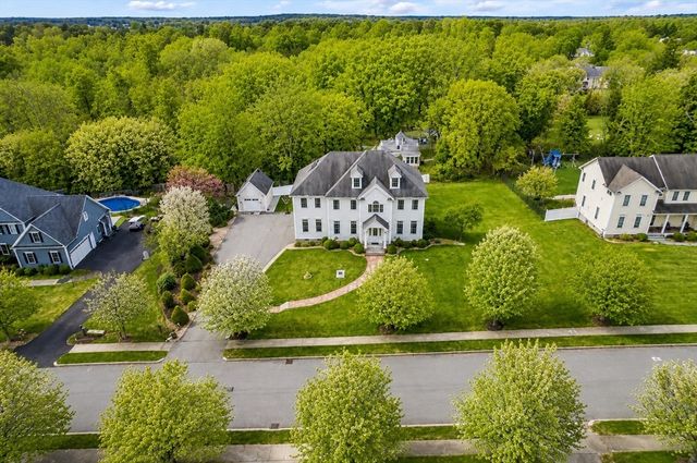 3 Great Acres Dr, Hanover, MA 02339