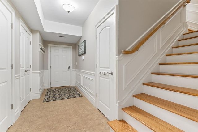 3 Great Acres Dr, Hanover, MA 02339