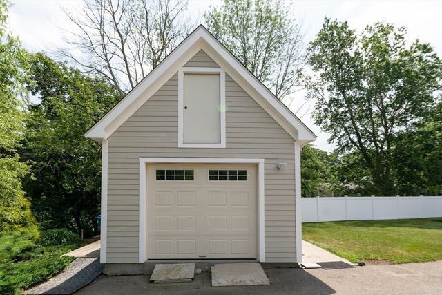 3 Great Acres Dr, Hanover, MA 02339