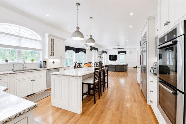 3 Great Acres Dr, Hanover, MA 02339