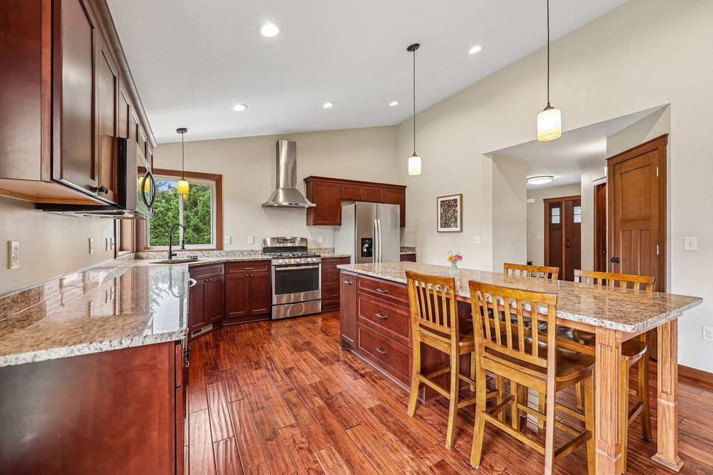 23 Hilltop Road, Houlton, WI 54082 — photo 5