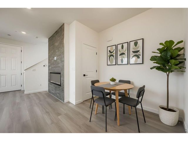 2827 Bear Springs Cir 14, Longmont, CO 80503