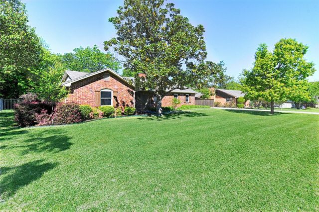 4 Patterson Drive, Greenville, TX 75402