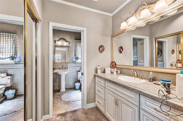 1329 W Park Lane, Santa Ana, CA 92706