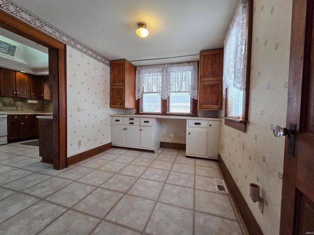 114 E Tulley Street, Churubusco, IN 46723