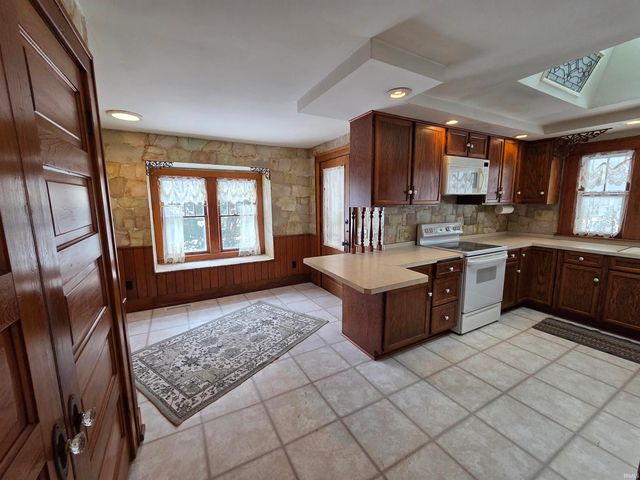 114 E Tulley Street, Churubusco, IN 46723