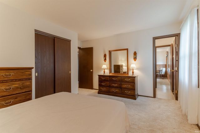 1113 Lohoff Avenue, Evansville, IN 47710