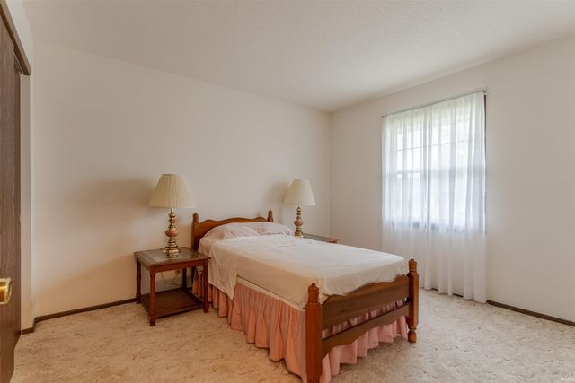 1113 Lohoff Avenue, Evansville, IN 47710