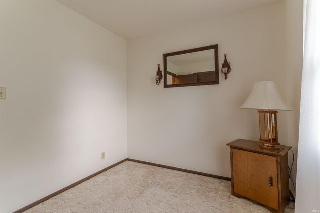 1113 Lohoff Avenue, Evansville, IN 47710