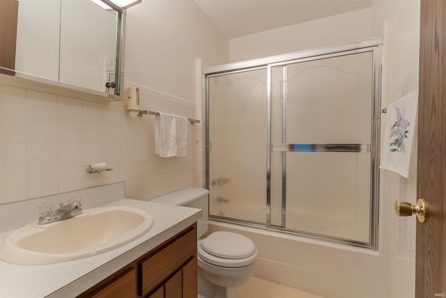 1113 Lohoff Avenue, Evansville, IN 47710