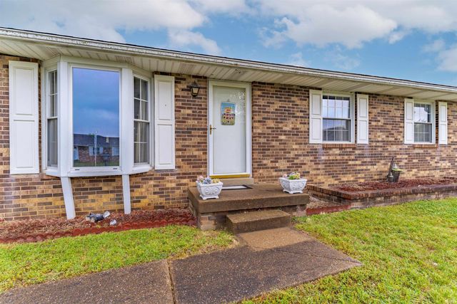 1113 Lohoff Avenue, Evansville, IN 47710