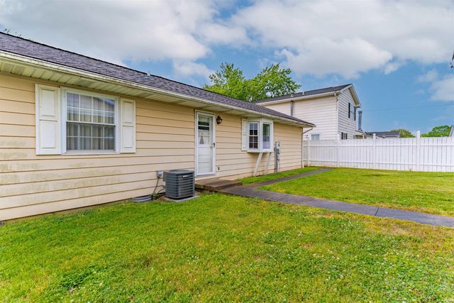 1113 Lohoff Avenue, Evansville, IN 47710