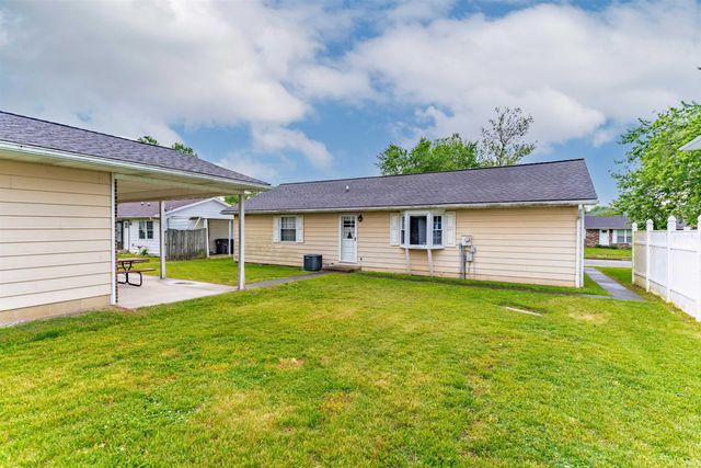 1113 Lohoff Avenue, Evansville, IN 47710