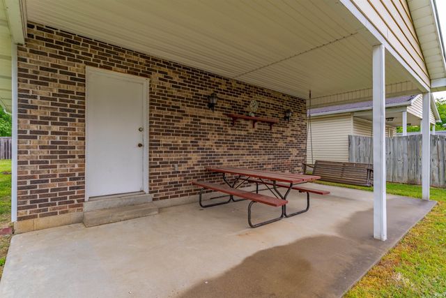 1113 Lohoff Avenue, Evansville, IN 47710