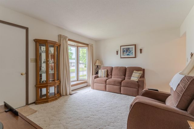 1113 Lohoff Avenue, Evansville, IN 47710