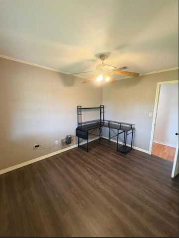 102 Circle Dr., Sumrall, MS 39482