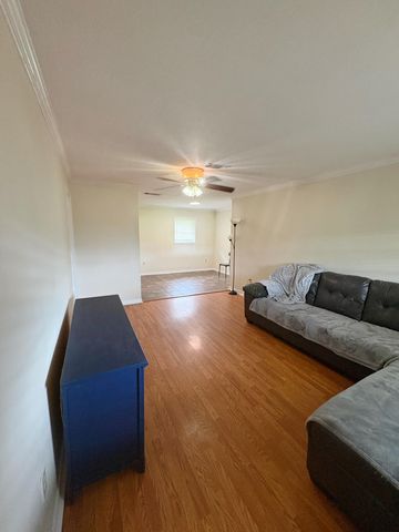 102 Circle Dr., Sumrall, MS 39482