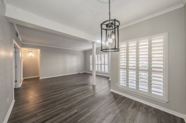 4343 Bellaire Drive S 137S, Fort Worth, TX 76109