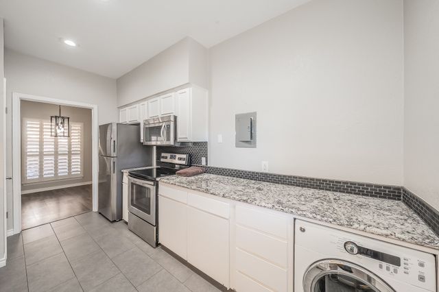 4343 Bellaire Drive S 137S, Fort Worth, TX 76109