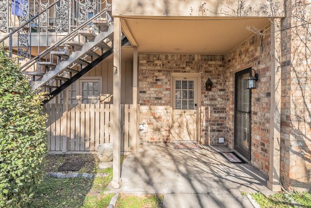 4343 Bellaire Drive S 137S, Fort Worth, TX 76109