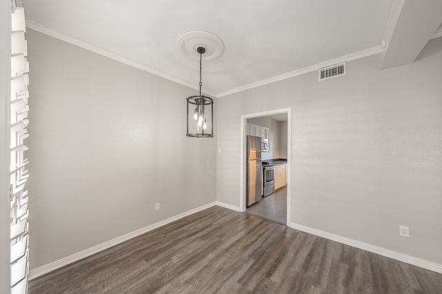 4343 Bellaire Drive S 137S, Fort Worth, TX 76109