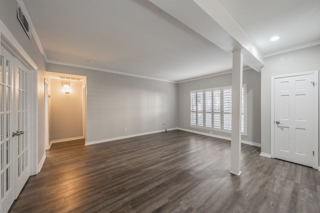 4343 Bellaire Drive S 137S, Fort Worth, TX 76109