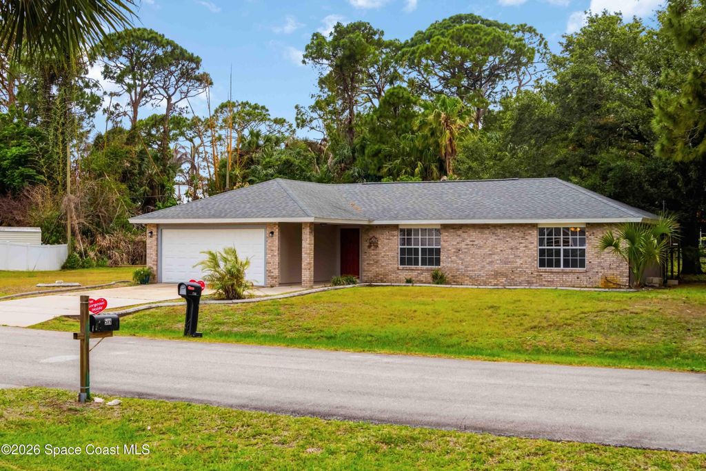 582 Sea Crest Avenue SW, Palm Bay, FL 32908