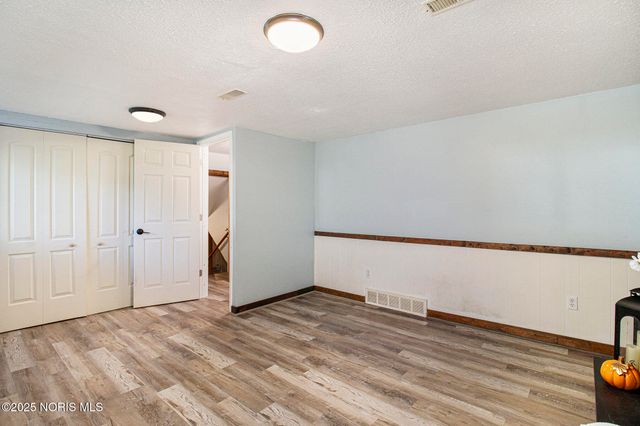 4235 Oakcrest Road, Toledo, OH 43623