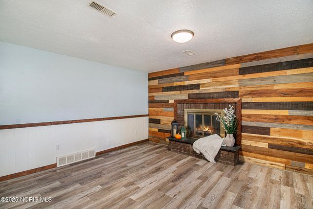 4235 Oakcrest Road, Toledo, OH 43623