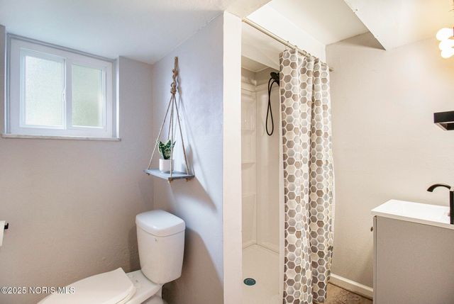 4235 Oakcrest Road, Toledo, OH 43623