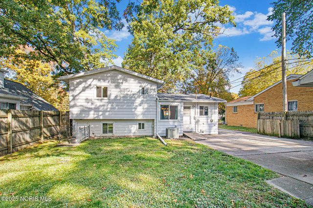 4235 Oakcrest Road, Toledo, OH 43623