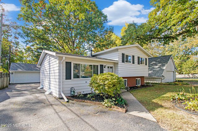 4235 Oakcrest Road, Toledo, OH 43623