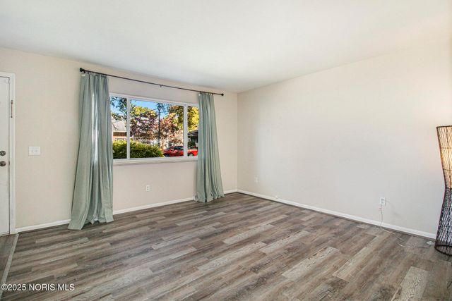 4235 Oakcrest Road, Toledo, OH 43623