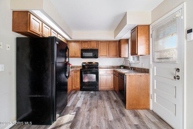 4235 Oakcrest Road, Toledo, OH 43623