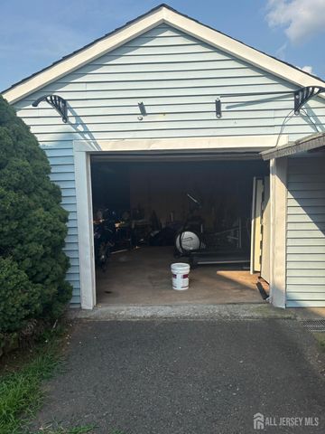 104 Lincoln Avenue, Carteret, NJ 07008