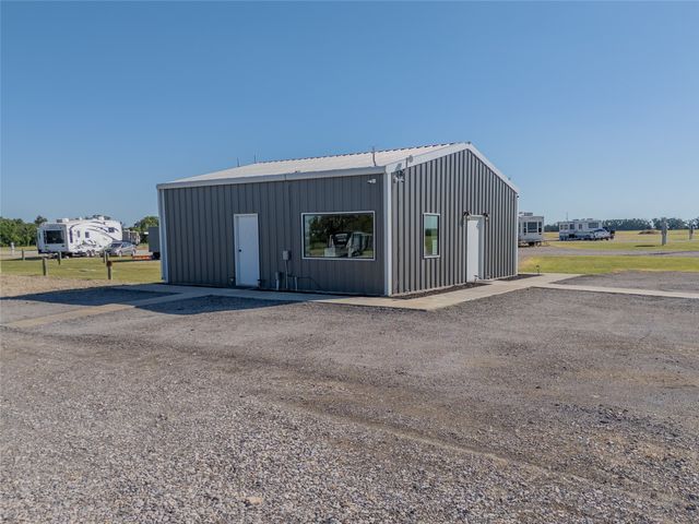 8325 W. FM 8, Stephenville, TX 76401