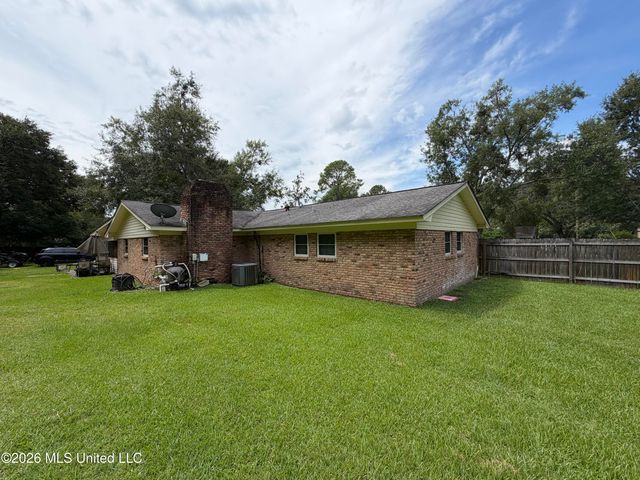 9234 Guywood Road, Moss Point, MS 39562