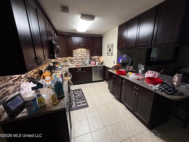 9234 Guywood Road, Moss Point, MS 39562