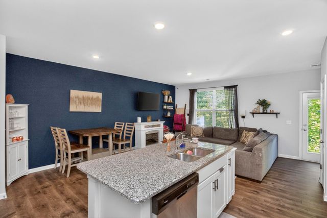 1063 Woodbridge Blvd, Lebanon, TN 37090