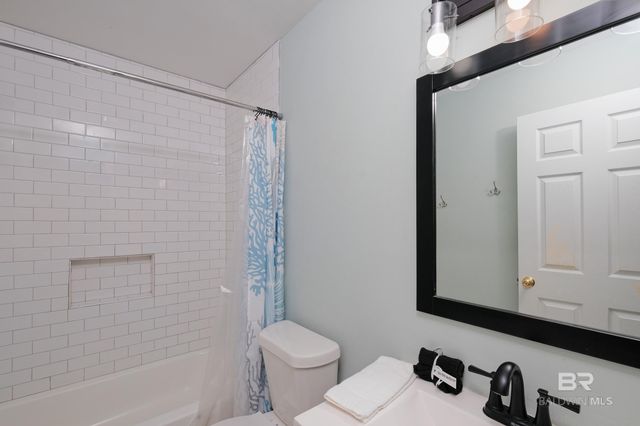 8583 State Highway 180, Gulf Shores, AL 36542