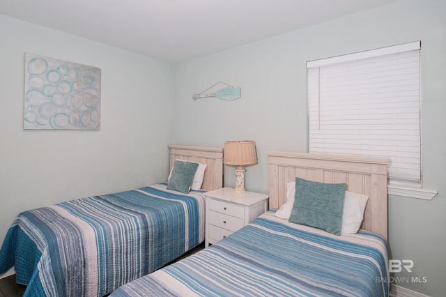 8583 State Highway 180, Gulf Shores, AL 36542