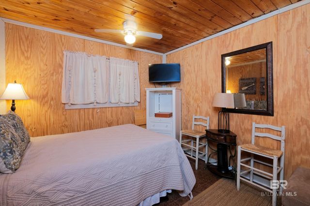 8583 State Highway 180, Gulf Shores, AL 36542