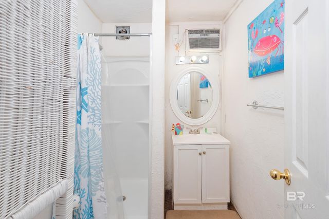 8583 State Highway 180, Gulf Shores, AL 36542