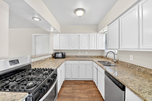 2539 Hillsboro Avenue, Dallas, TX 75228