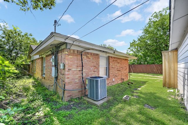2539 Hillsboro Avenue, Dallas, TX 75228