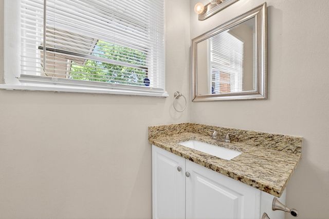 2539 Hillsboro Avenue, Dallas, TX 75228