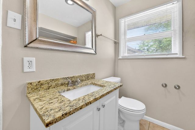 2539 Hillsboro Avenue, Dallas, TX 75228