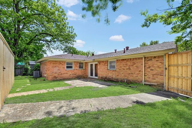 2539 Hillsboro Avenue, Dallas, TX 75228