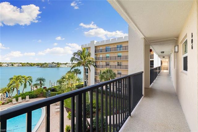 3500 Gulf Shore BLVD N 406, Naples, FL 34103