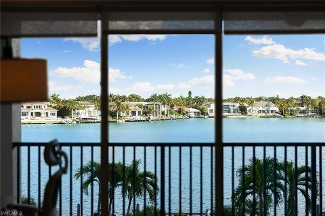 3500 Gulf Shore BLVD N 406, Naples, FL 34103